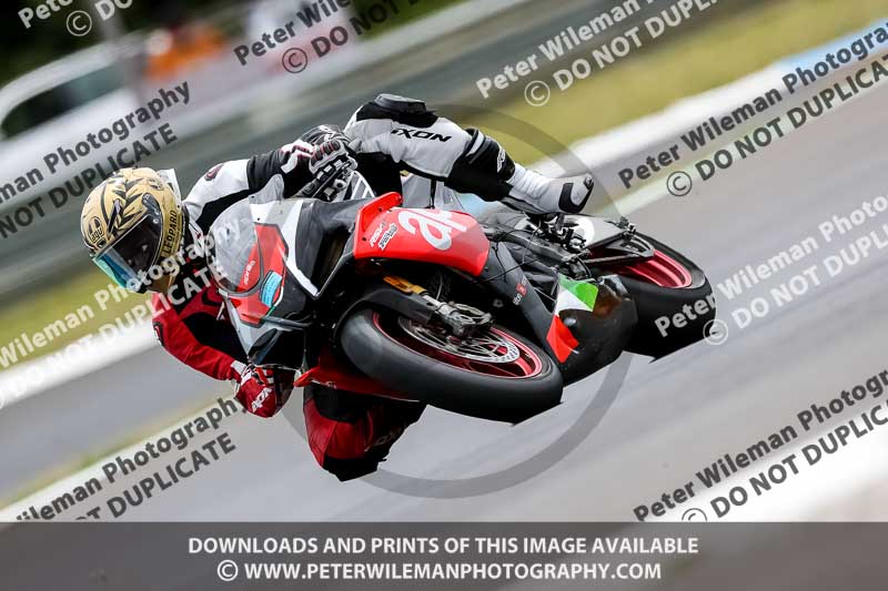 estoril;event digital images;motorbikes;no limits;peter wileman photography;portugal;trackday;trackday digital images